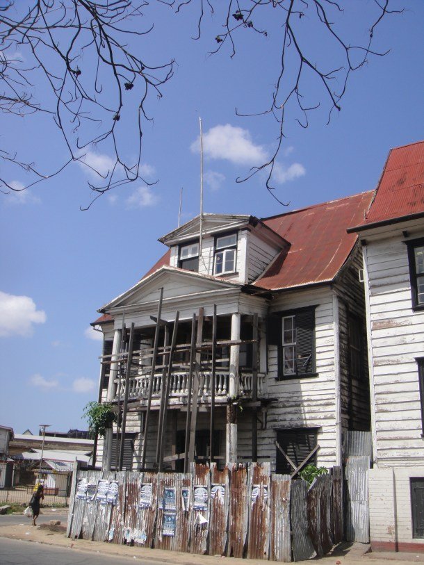 suriname-paramaribo (11) Paramaribo waterfront in Suriname
